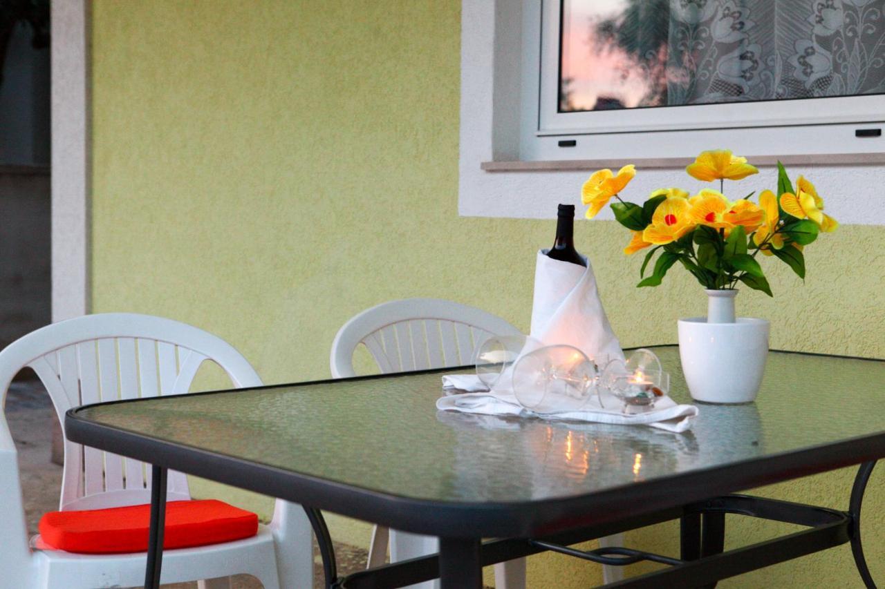 Apartmani Andrej Vodice Buitenkant foto