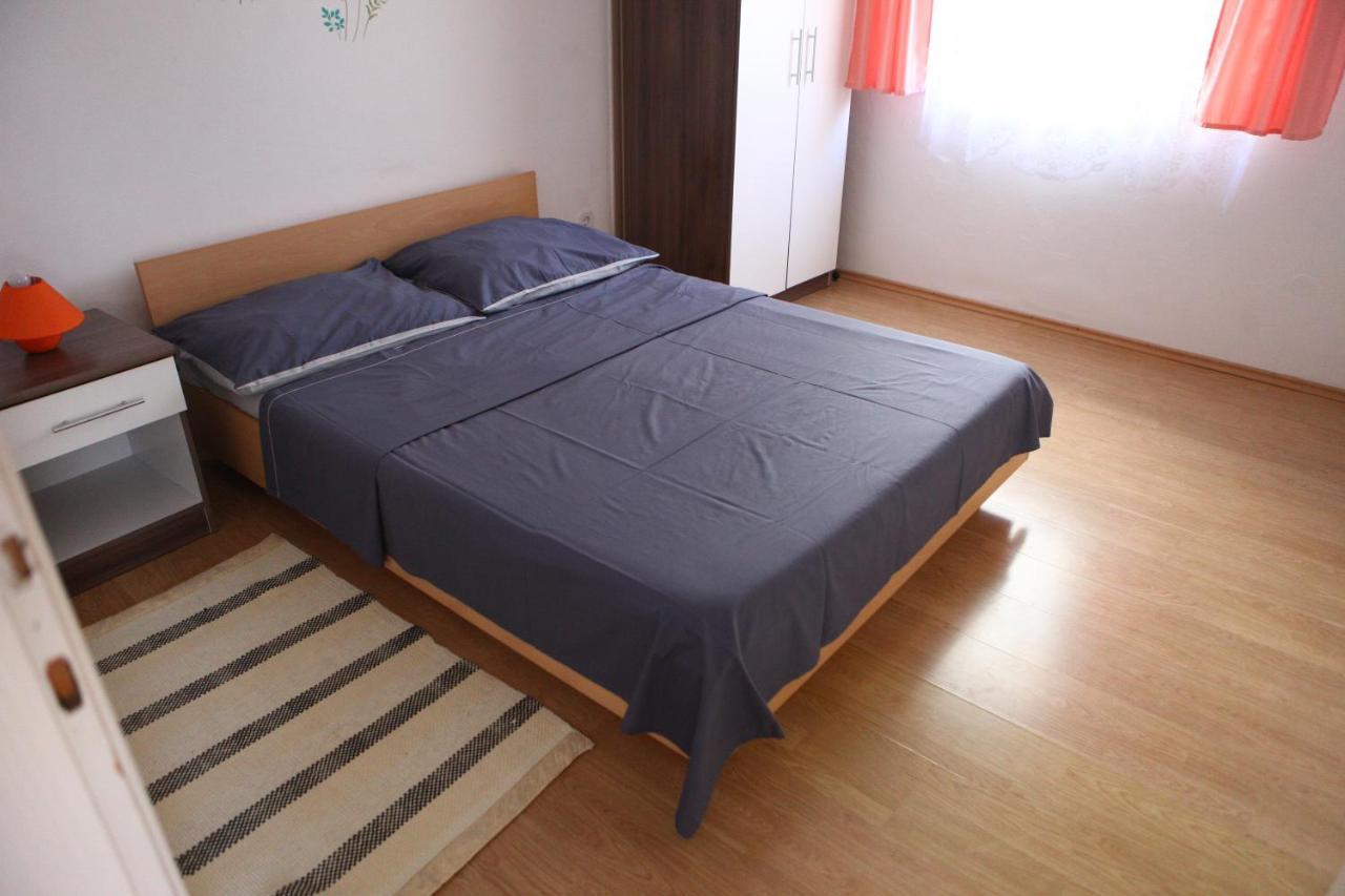 Ana Lovetovo Vodice Buitenkant foto