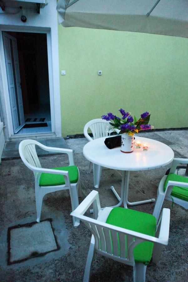 Ana Lovetovo Vodice Buitenkant foto