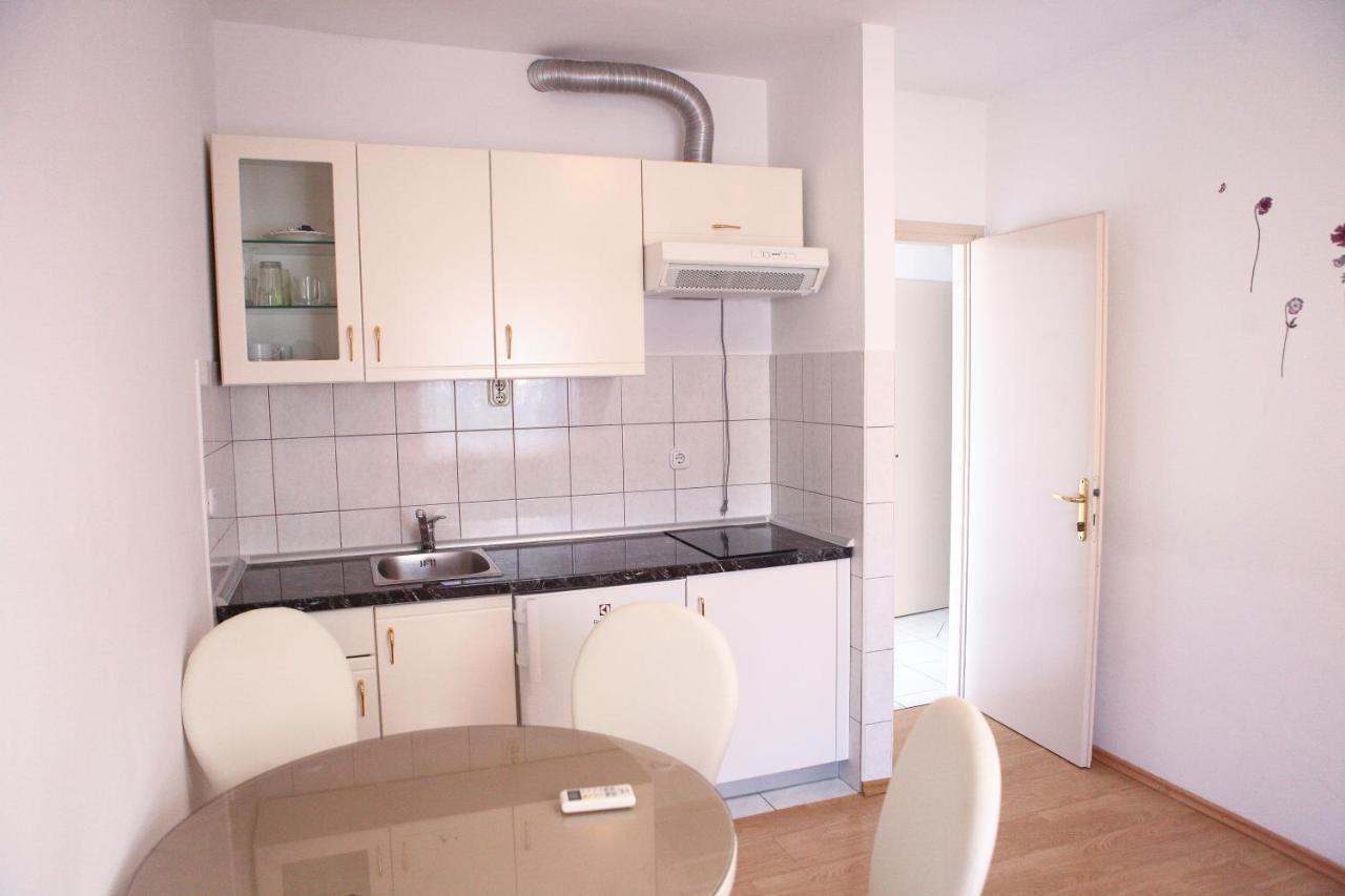 Apartmani Andrej Vodice Buitenkant foto